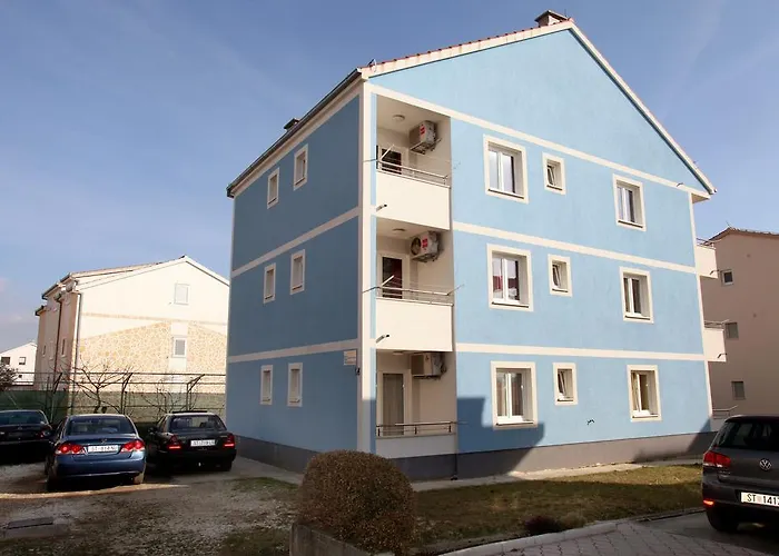 Apartments Villa Karlo