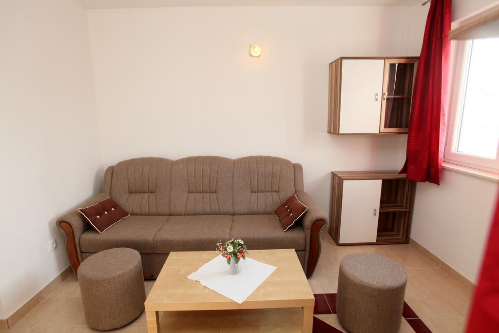 Apartment Karlo