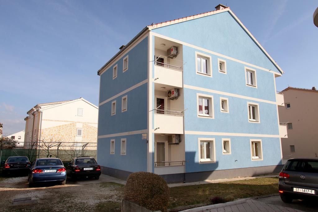 Apartment Karlo *
