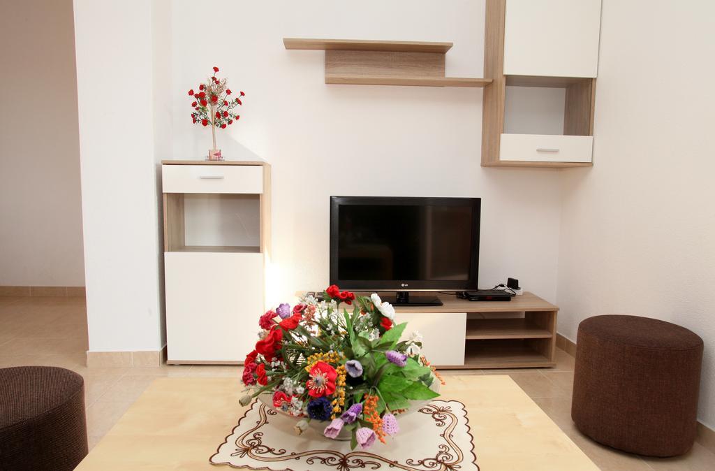 Karlo Apartment